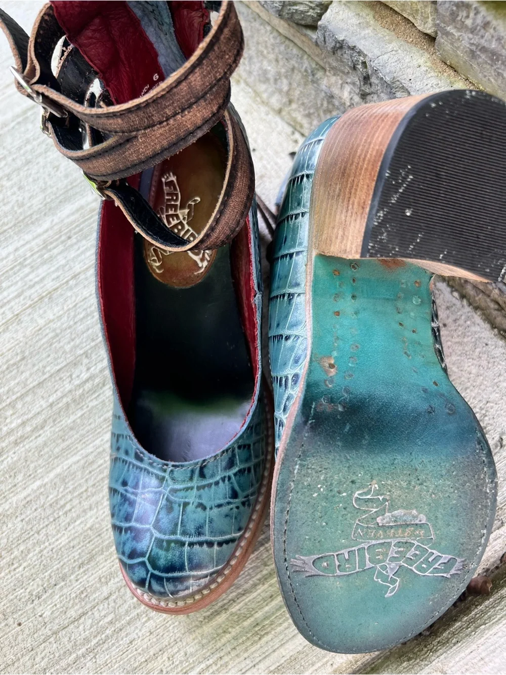 Freebird by Steven Teal Croc-Embossed Ankle-Strap Heels w/Brown Strap Shoes sz 6